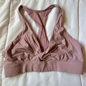 pink lululemon sports bra